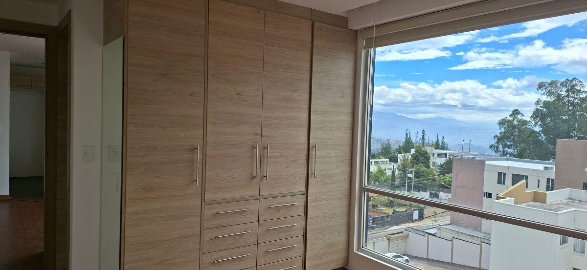 Vendo Departamento, Lomas de Monteserrin — imagen 4