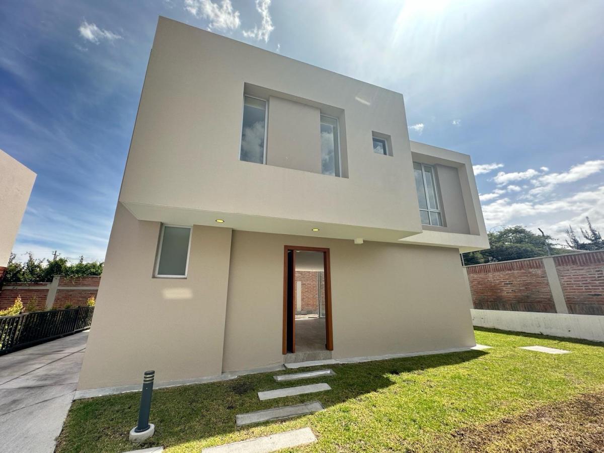 Casa - Puembo — imagen 7