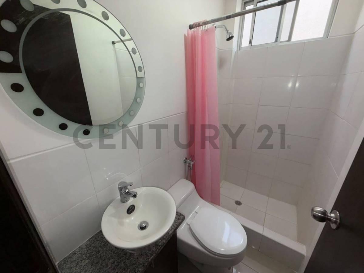 Venta de Casa en Urb. Compostela, Via Salitre. Guayas — imagen 3