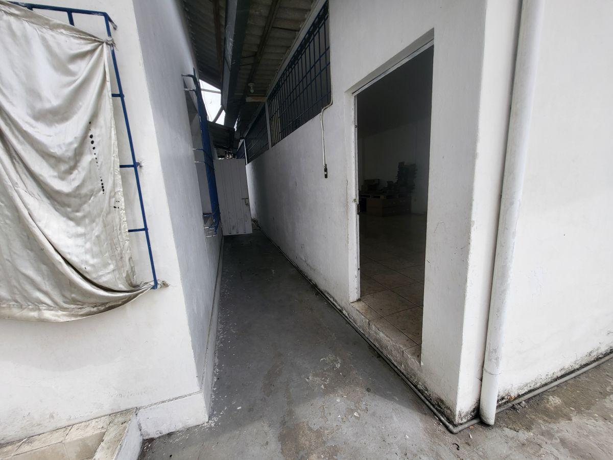 En Venta Casa Comercial + Terreno en La Av Quito - Mae. Recalde, Guayas — imagen 3