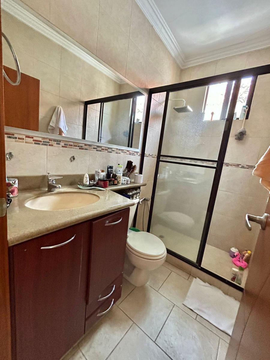 Venta de Villa en Guayaquil Tenis 4 Dorm., Guayas — imagen 10