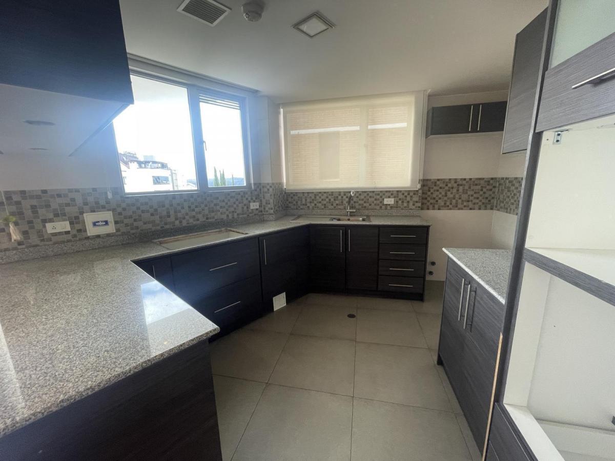 Venta Amplio Departamento 2 Dorm El Bosque — imagen 3