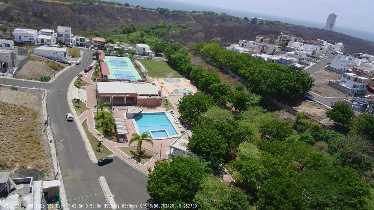 Terreno de Venta en Altos de Manta Beach, Manabí — imagen 9