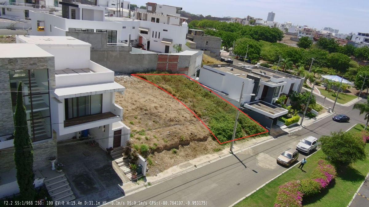 Terreno de Venta en Altos de Manta Beach, Manabí — imagen 6