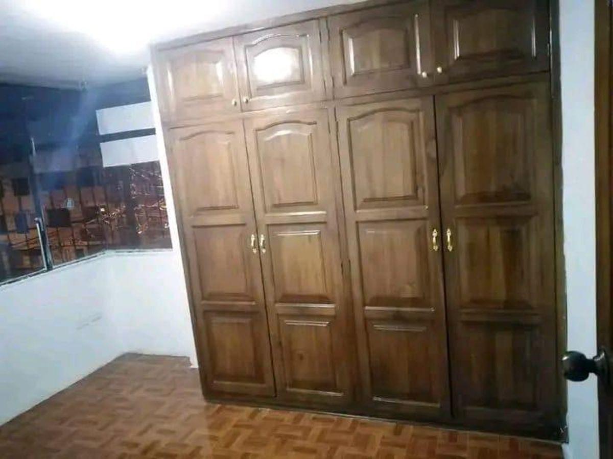 Departamento en Venta con Parqueadero, Sector Solanda — imagen 8