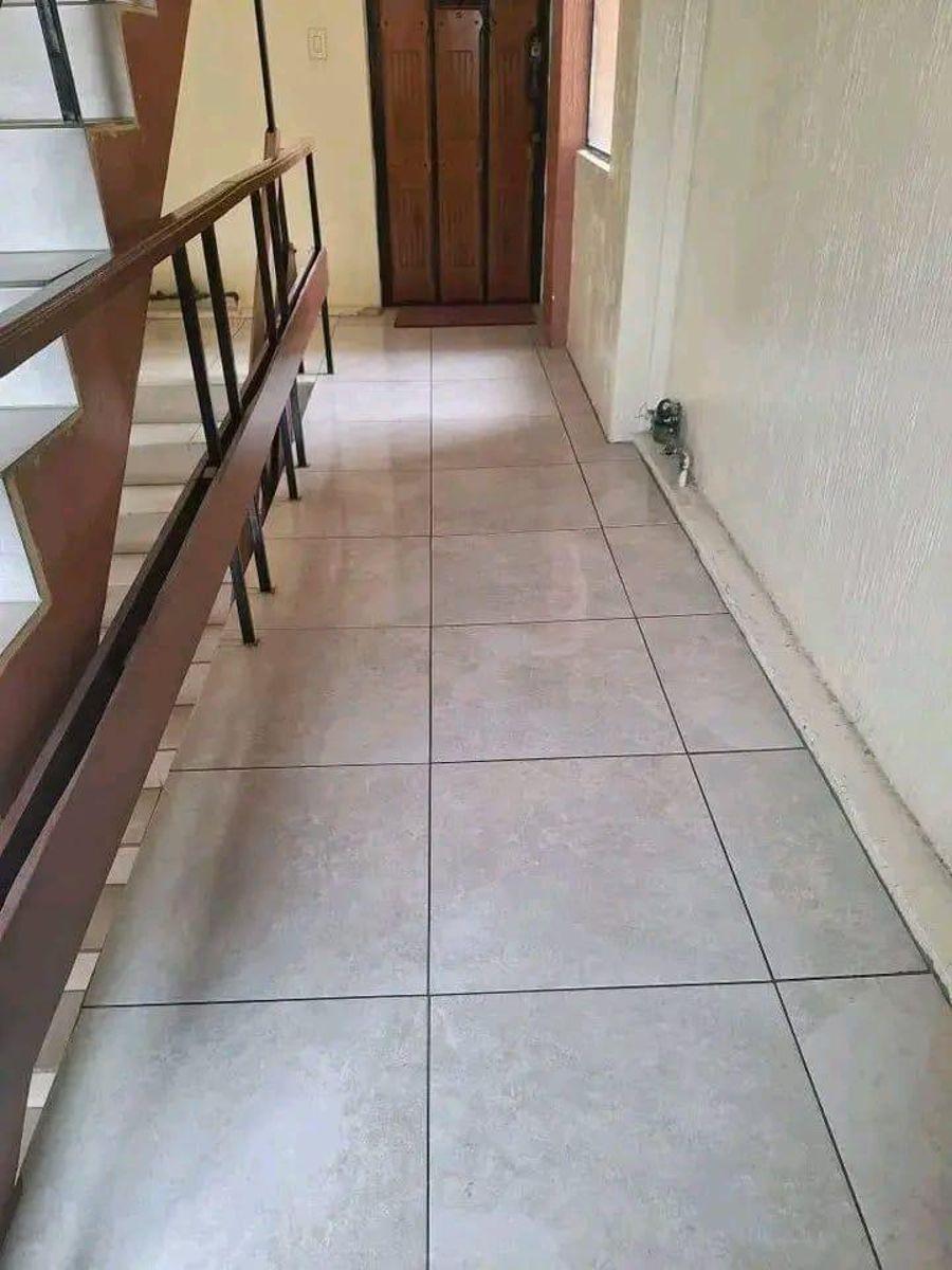 Departamento en Venta con Parqueadero, Sector Solanda — imagen 4