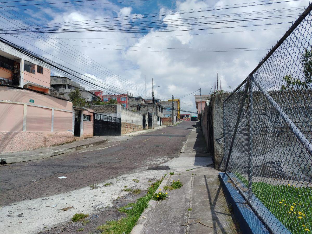 Casa Rentera de Venta en Puengasi — imagen 4