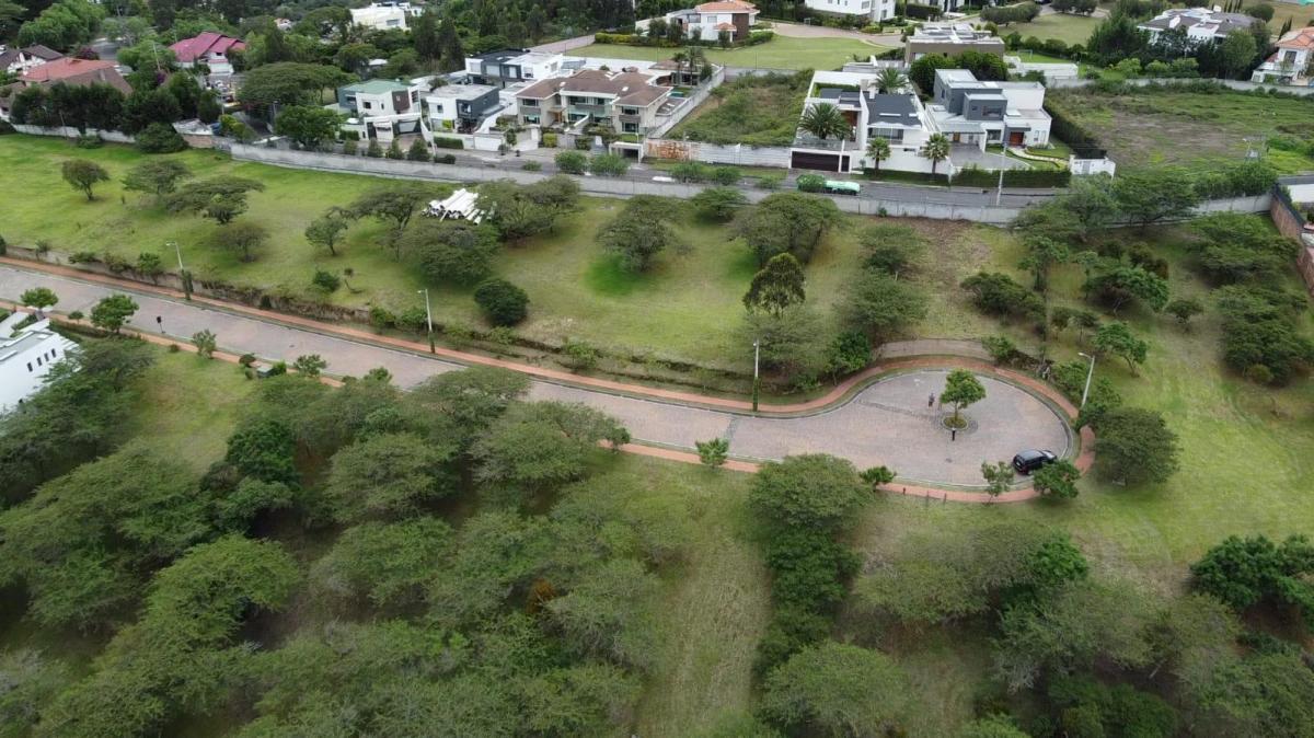 Espectacular Terreno de Venta Ubicado en La Urbanización La Quinta. Exclusividad, Seguridad — imagen 3