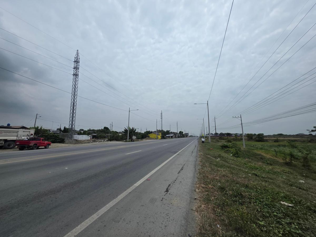 Vendo Terreno Al Pie de La Via, Salitre Km. 6, Ideal Para Urbanización, Guayas — imagen 8
