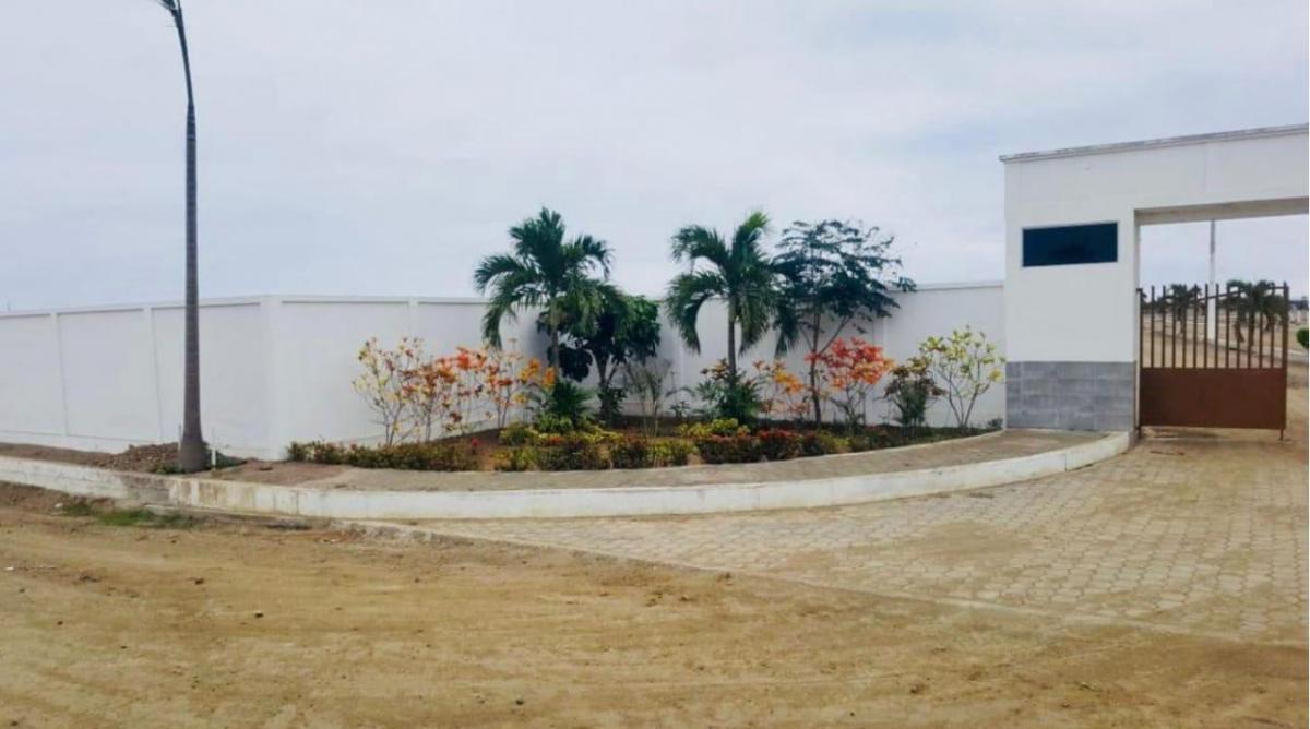 Terrenos de Oportunidad en Urbanización de Playa San José - Manabí. Manabí — imagen 7