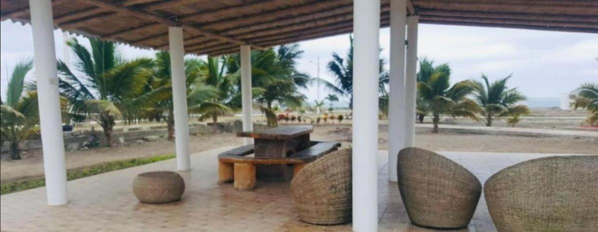 Terrenos de Oportunidad en Urbanización de Playa San José - Manabí. Manabí — imagen 4