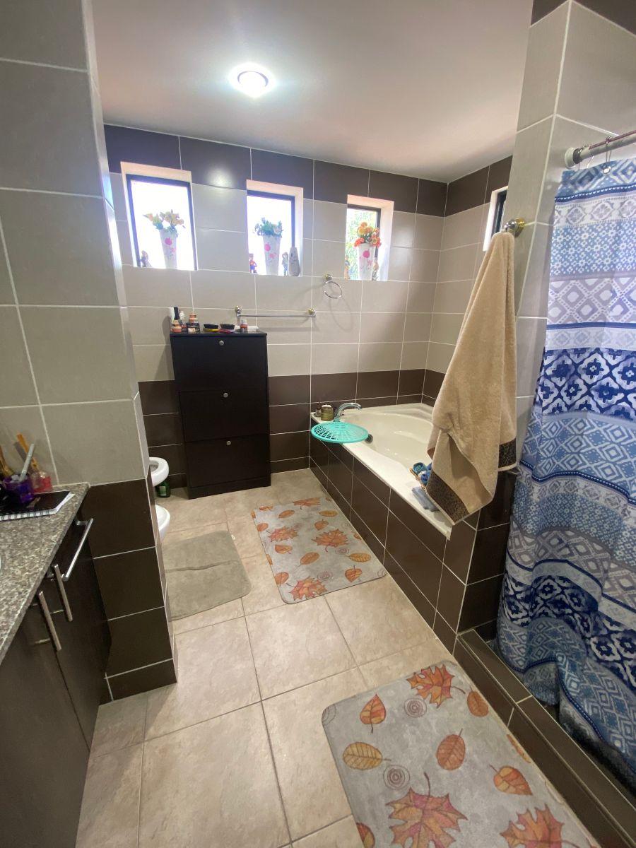 Vendo Casa en Ciudad Celeste, Guayas — imagen 9