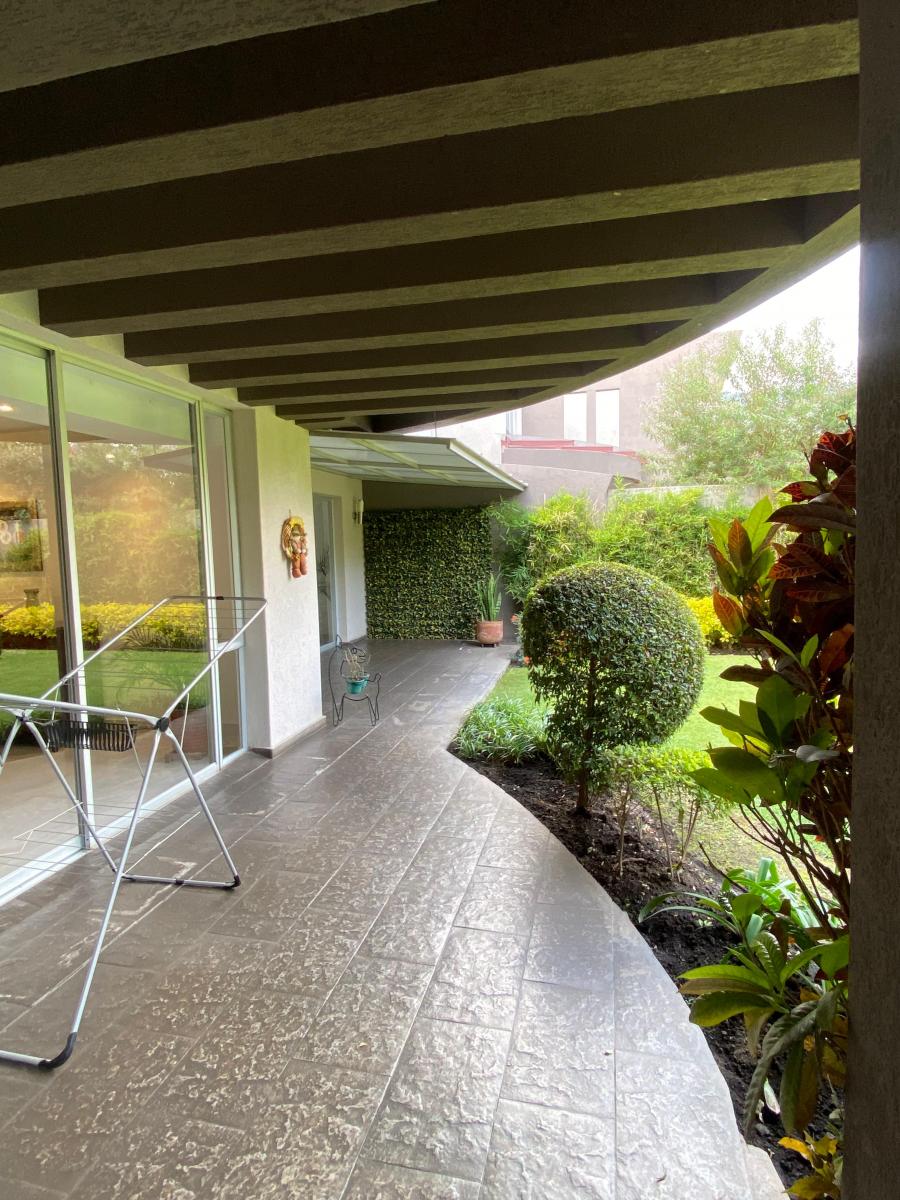 San Patricio Cumbaya: Amplia Casa de Venta 360 m² con Jardines. Urbanizacion Privada. Provincia de Pichincha — imagen 5