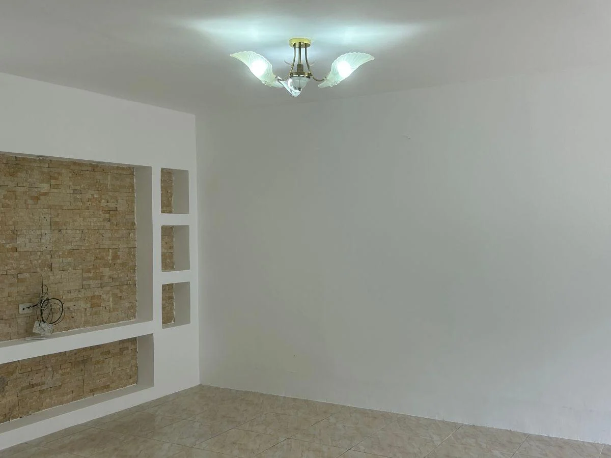Málaga 2 Venta Casa Recien Remodelada, Guayas — imagen 8