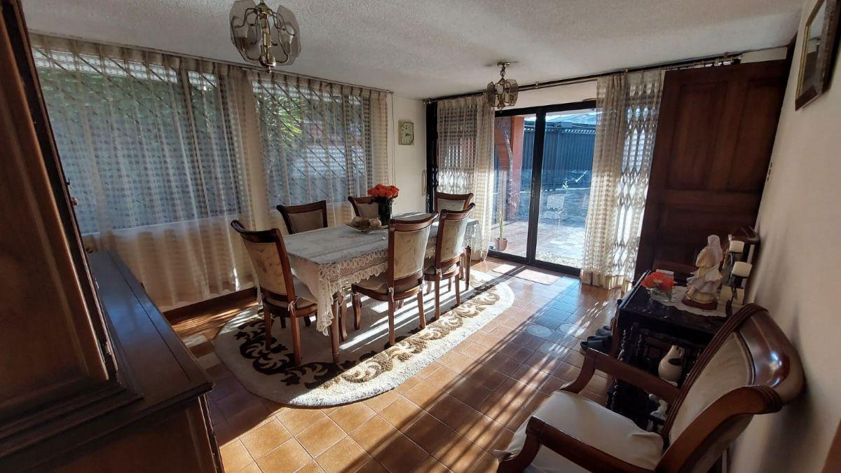 Venta Casa Esquinera de 340 m² con 6 Habitaciones La Vicentina Baja, 4 Garajes — imagen 10