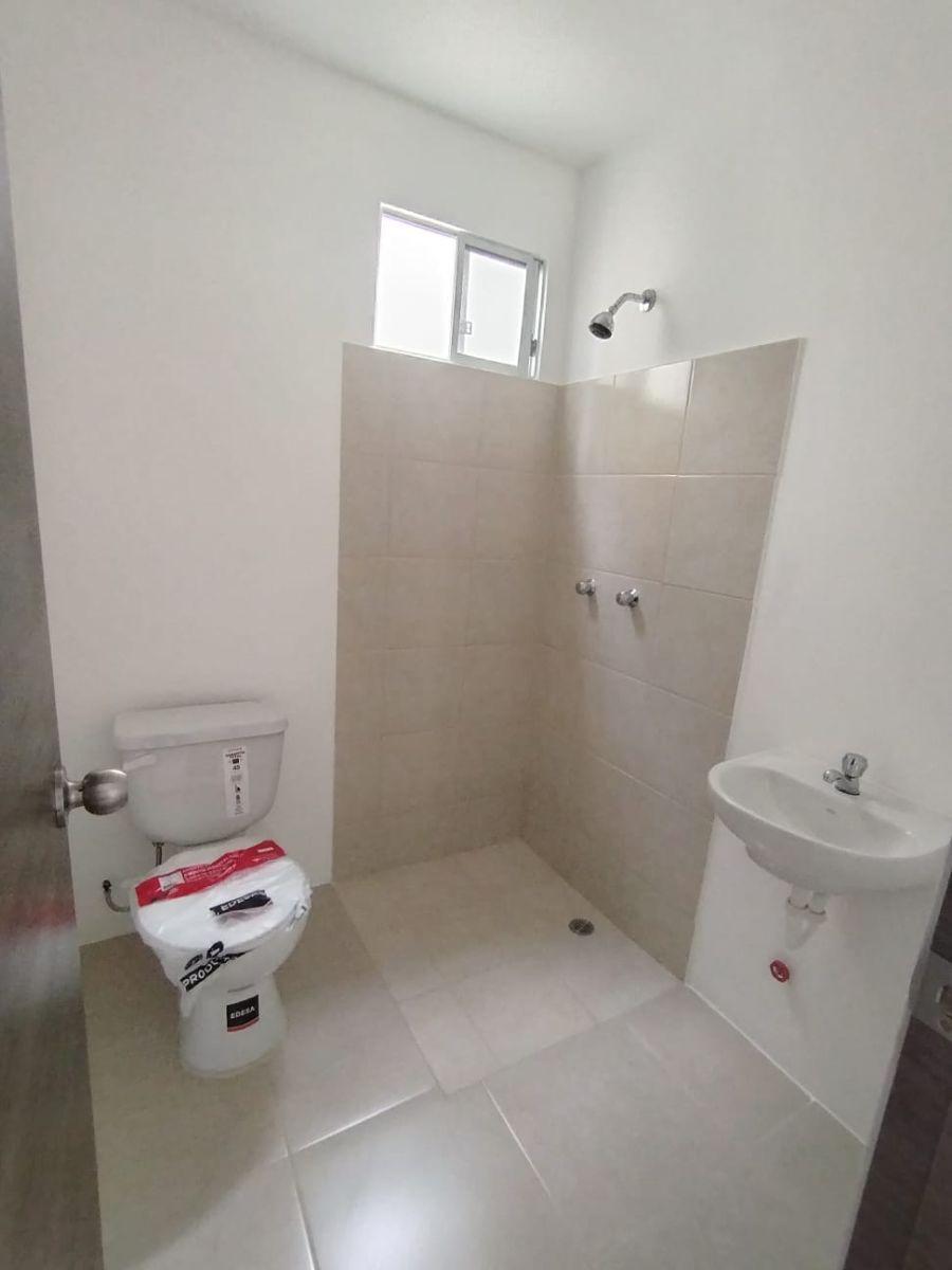 Venta Casa de Estreno en Urbanización Geranio – Km 22.5 Vía a La Costa (Wy), Guayas — imagen 5
