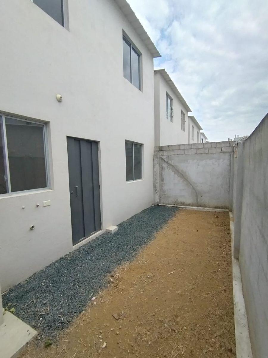 Venta Casa de Estreno en Urbanización Geranio – Km 22.5 Vía a La Costa (Wy), Guayas — imagen 4