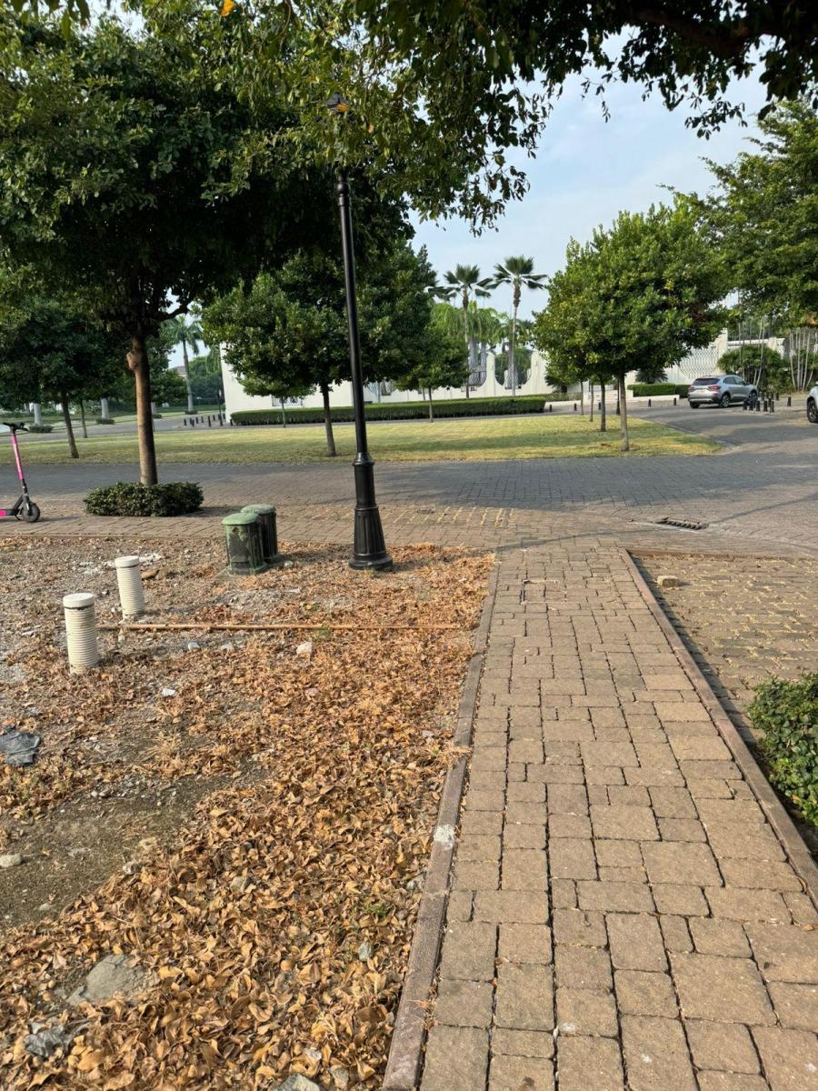 Terreno Al Canal de 715 m en Plaza Lagos, Guayas — imagen 6