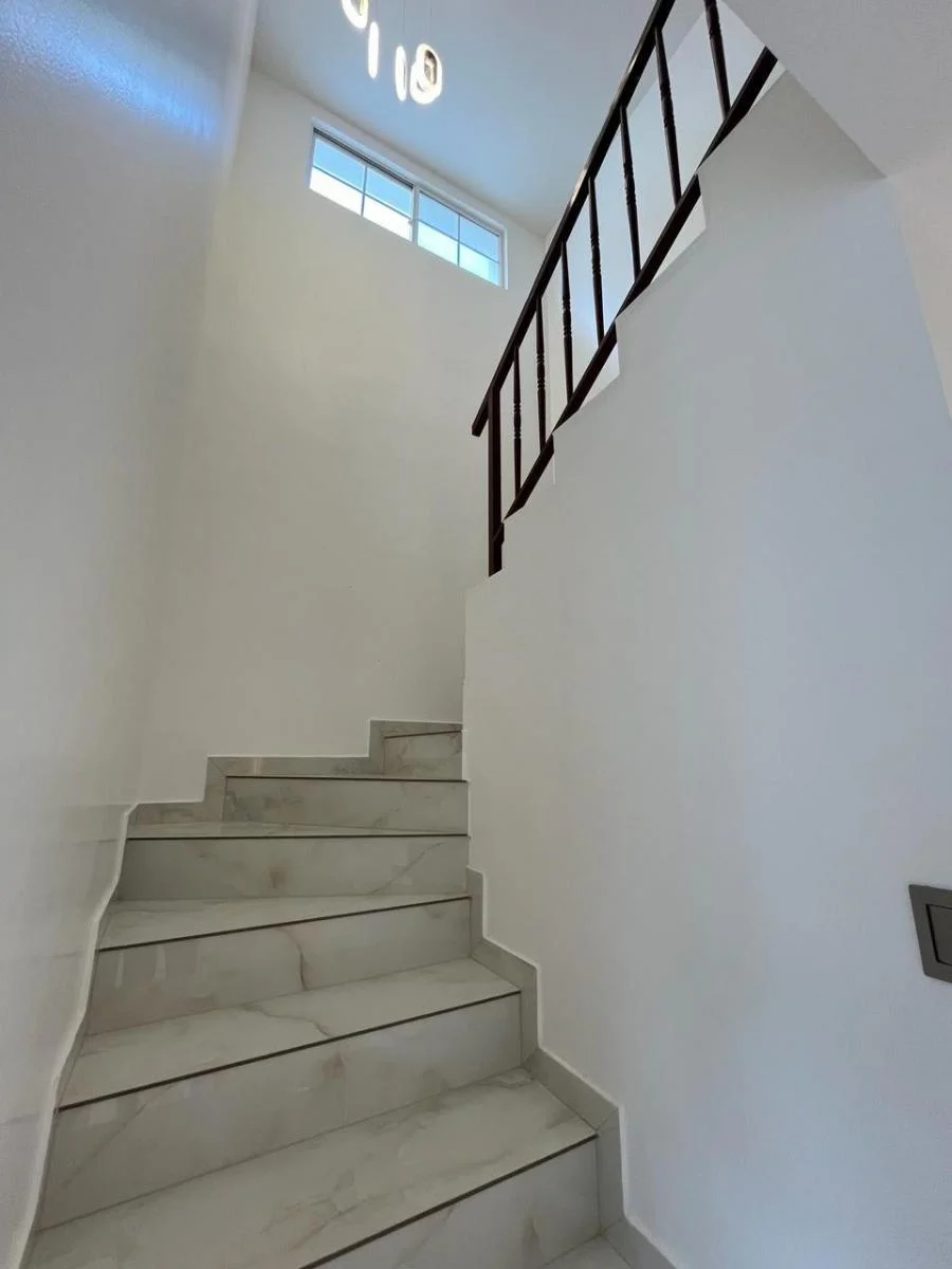 Casa en Venta en La Urbanizacion Terranostra en Vía La Costa, Guayas — imagen 3