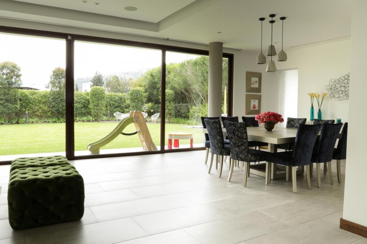 Casa de Venta Dentro de Urbanización Sector Colegio Alemán, Moderna, Exclusiva — imagen 6