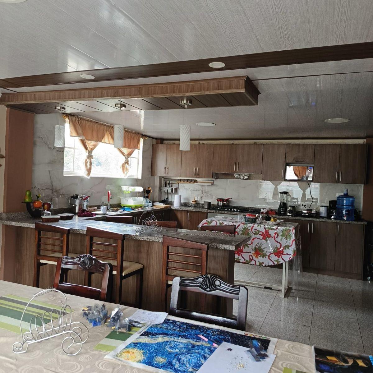 Vendo Casa con Local Comercial y Galpon — imagen 4