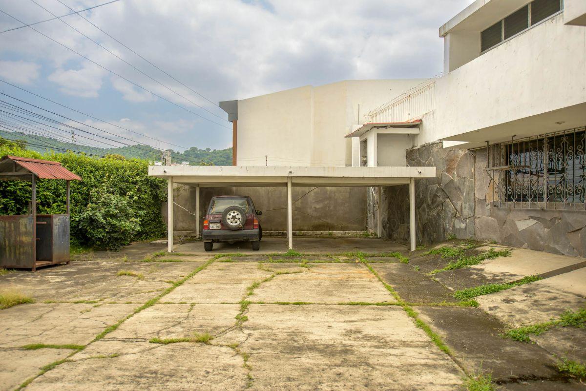 Casa con 5 Habitaciones en Venta en Los Ceibos, 927 m², Guayas — imagen 8