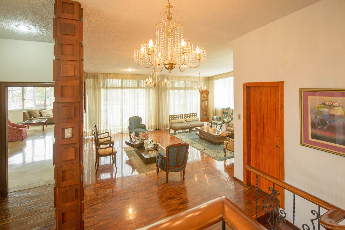Casa con 5 Habitaciones en Venta en Los Ceibos, 927 m², Guayas — imagen 5