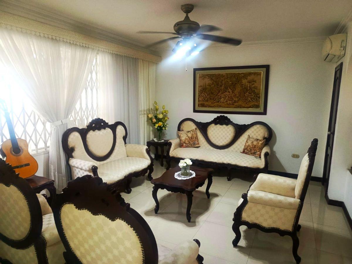 La Garzota - Venta con Uso de Suelo Casa Sin Amob de 3 Plantas con 4 Hab, Garaje, Splits, Cortinas, Guayas — imagen 6
