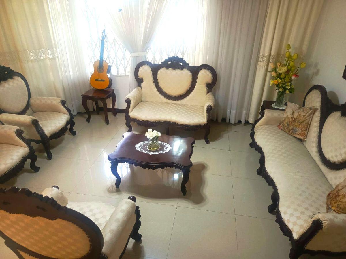 La Garzota - Venta con Uso de Suelo Casa Sin Amob de 3 Plantas con 4 Hab, Garaje, Splits, Cortinas, Guayas — imagen 5