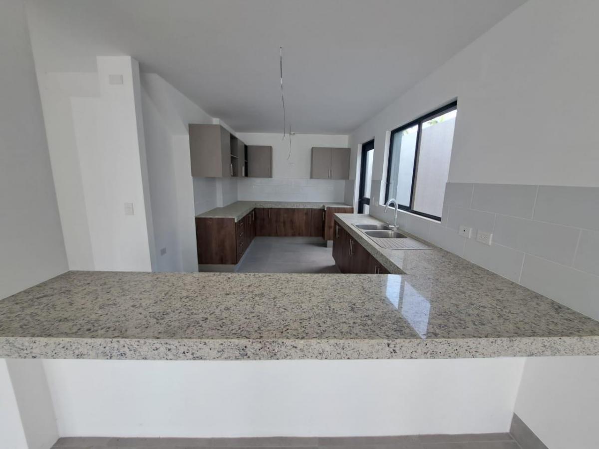 Casa en Venta La Costa Samborondón, Guayas — imagen 3