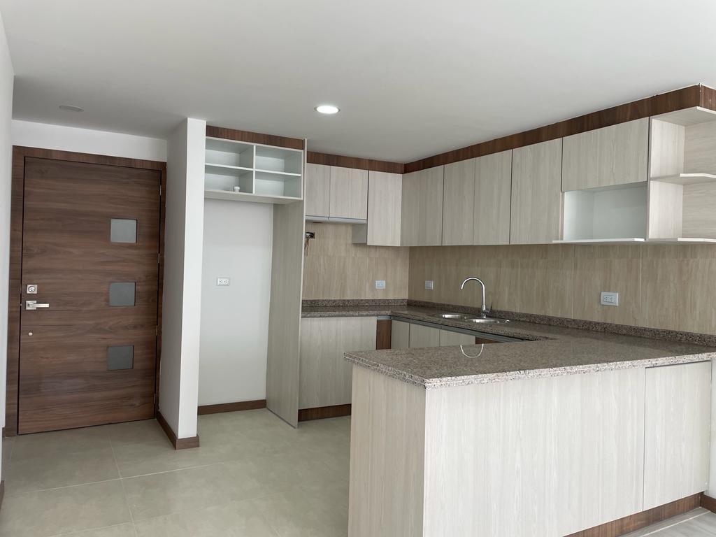 Vendo Departamento a Estrenar, Excelentes Acabados, sector Antiguo Aeropuerto. Provincia de Pichincha — imagen 10
