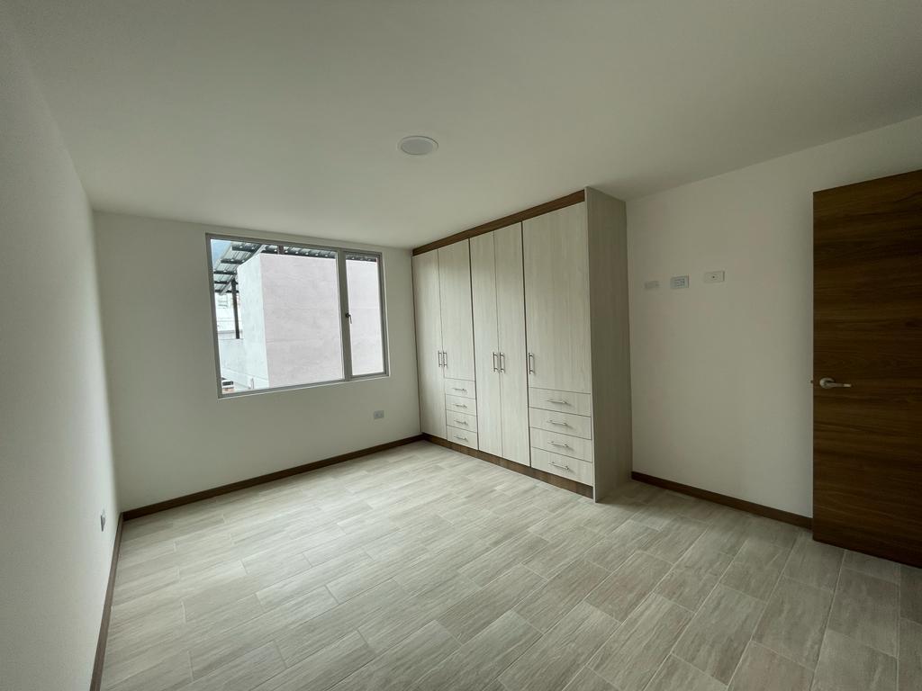 Vendo Departamento a Estrenar, Excelentes Acabados, sector Antiguo Aeropuerto. Provincia de Pichincha — imagen 9