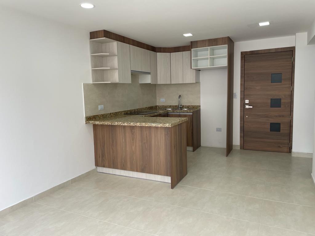 Vendo Departamento a Estrenar, Excelentes Acabados, sector Antiguo Aeropuerto. Provincia de Pichincha — imagen 8