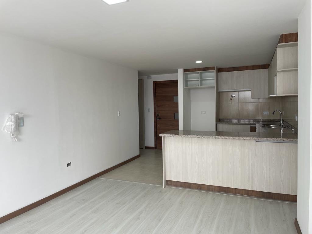 Vendo Departamento a Estrenar, Excelentes Acabados, sector Antiguo Aeropuerto. Provincia de Pichincha — imagen 6