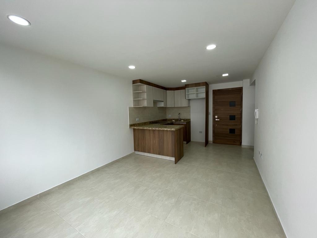 Vendo Departamento a Estrenar, Excelentes Acabados, sector Antiguo Aeropuerto. Provincia de Pichincha — imagen 3