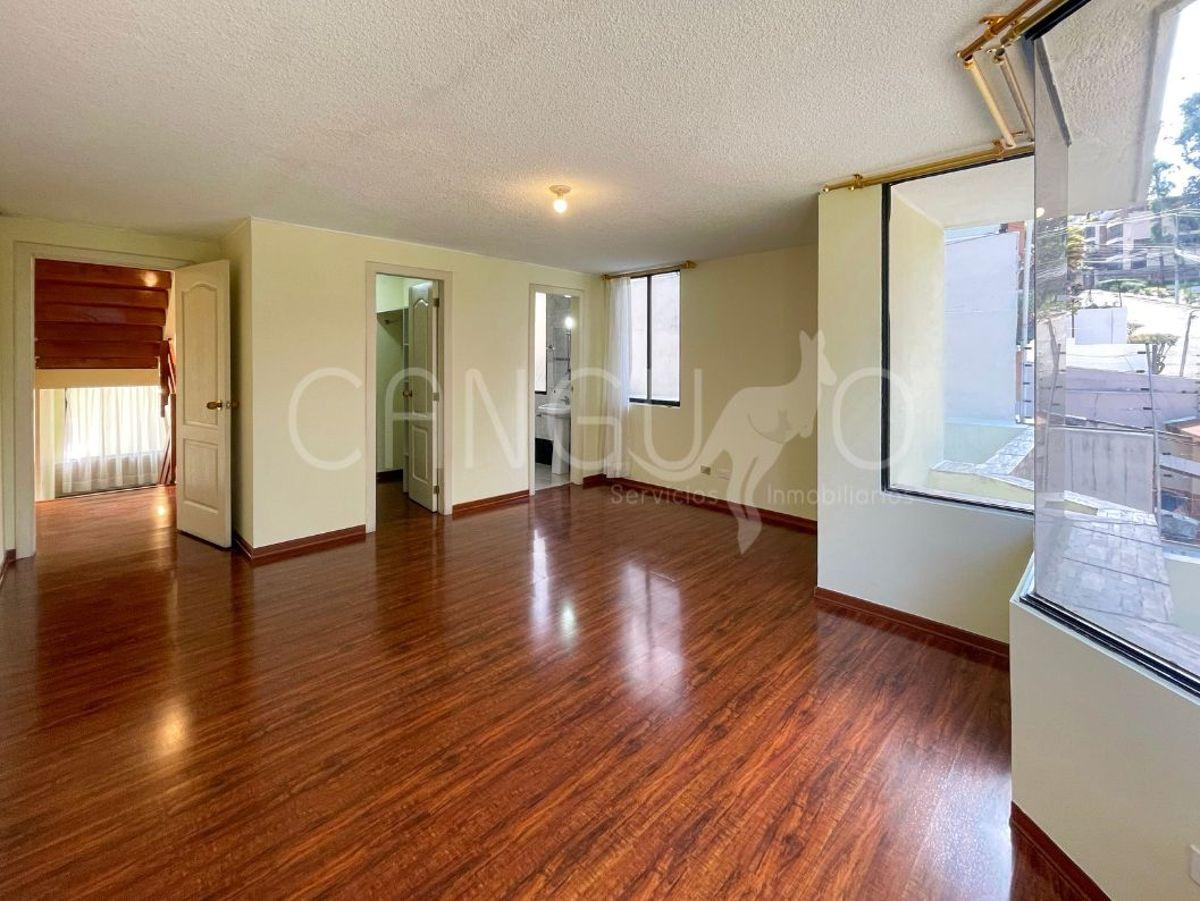 Amplia y Cálida Casa de Venta en Urbanización El Condado — imagen 9