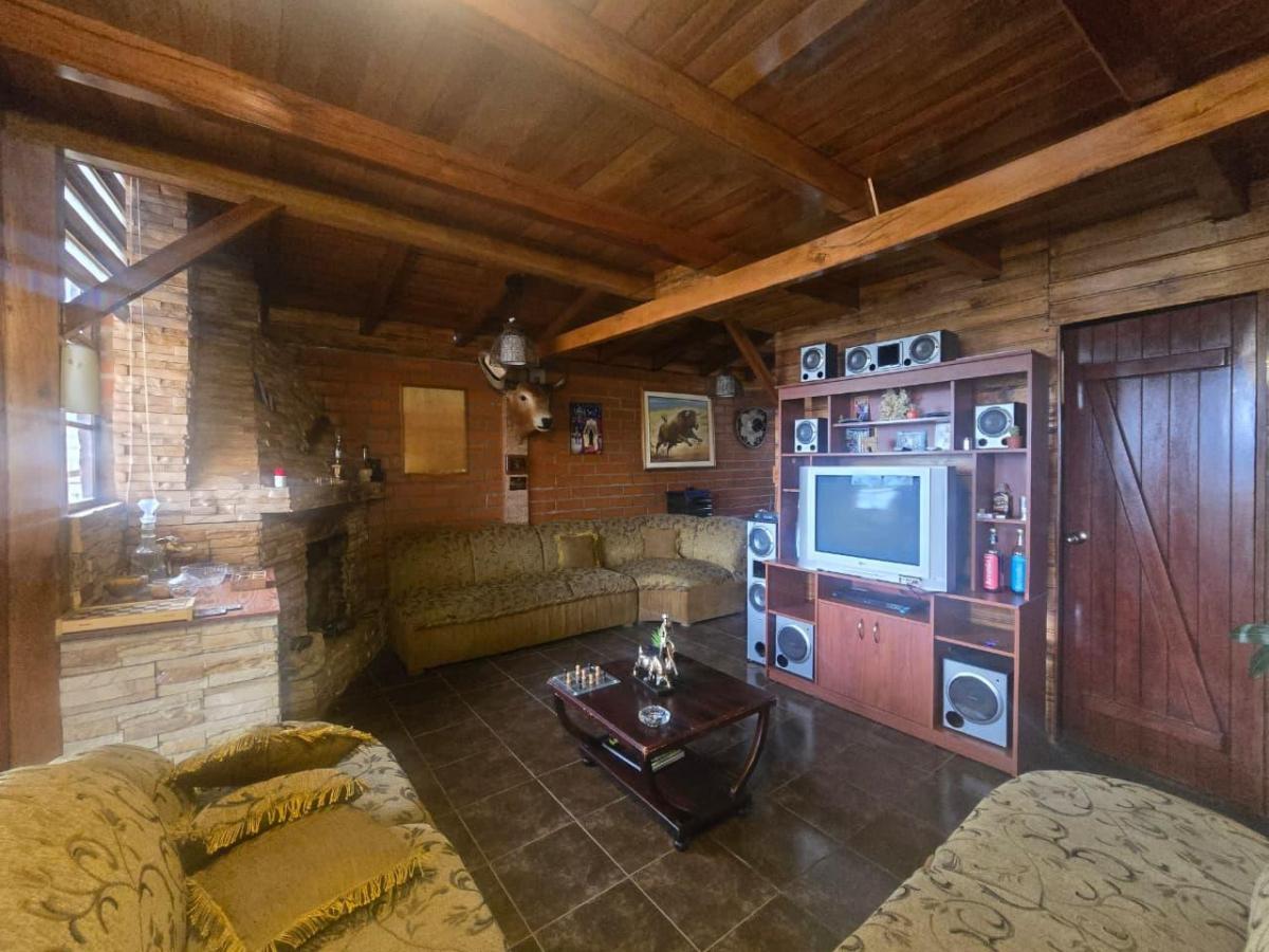 Hermosa Casa de Campo en Santa Rosa, Tungurahua — imagen 10