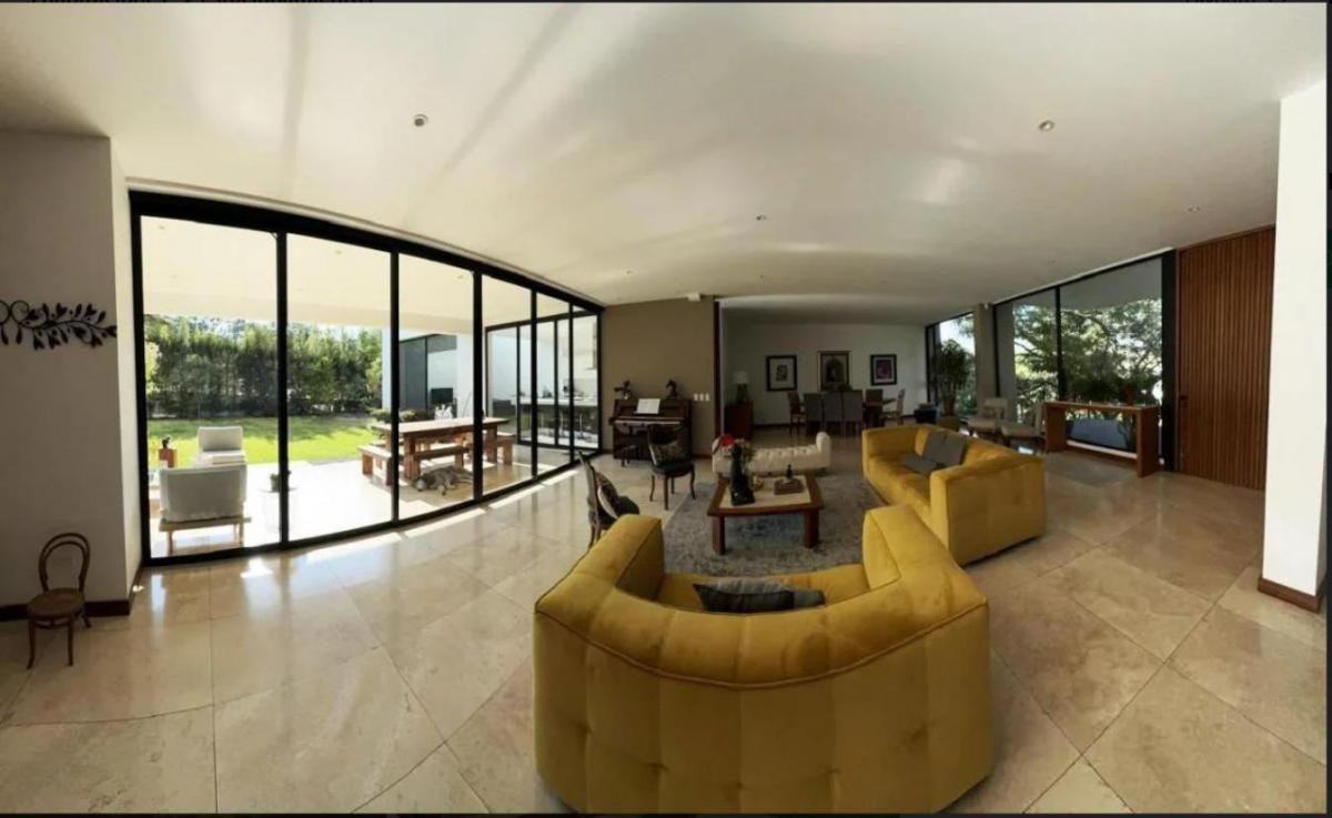 Casa de Lujo en Venta Urb. Arrayanes, Puembo, Jardín + Máster en Pb — imagen 5