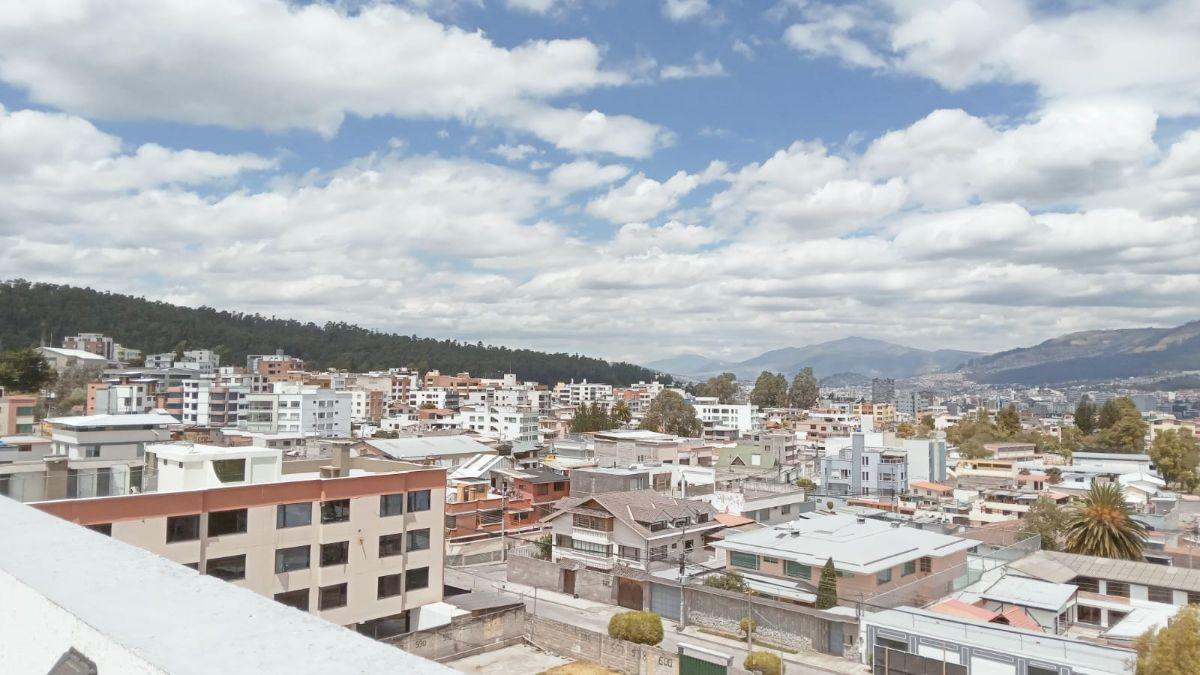De Oportunidad Se Vende Departamento en Monteserrin — imagen 10