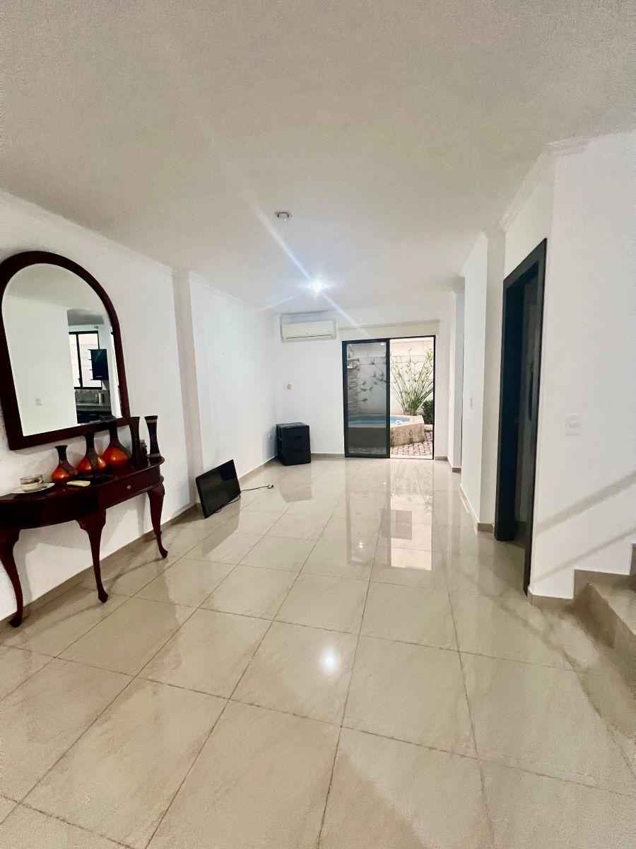 Vendo Casa con Jacuzzi en Urb Napoli, Guayas — imagen 5