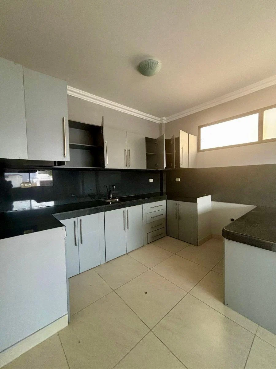 Vendo o Alquilo Departamento en Cumbres, Guayas — imagen 7