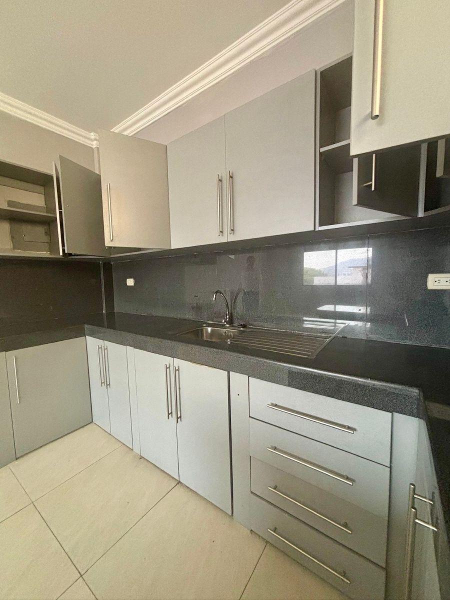 Vendo o Alquilo Departamento en Cumbres, Guayas — imagen 6