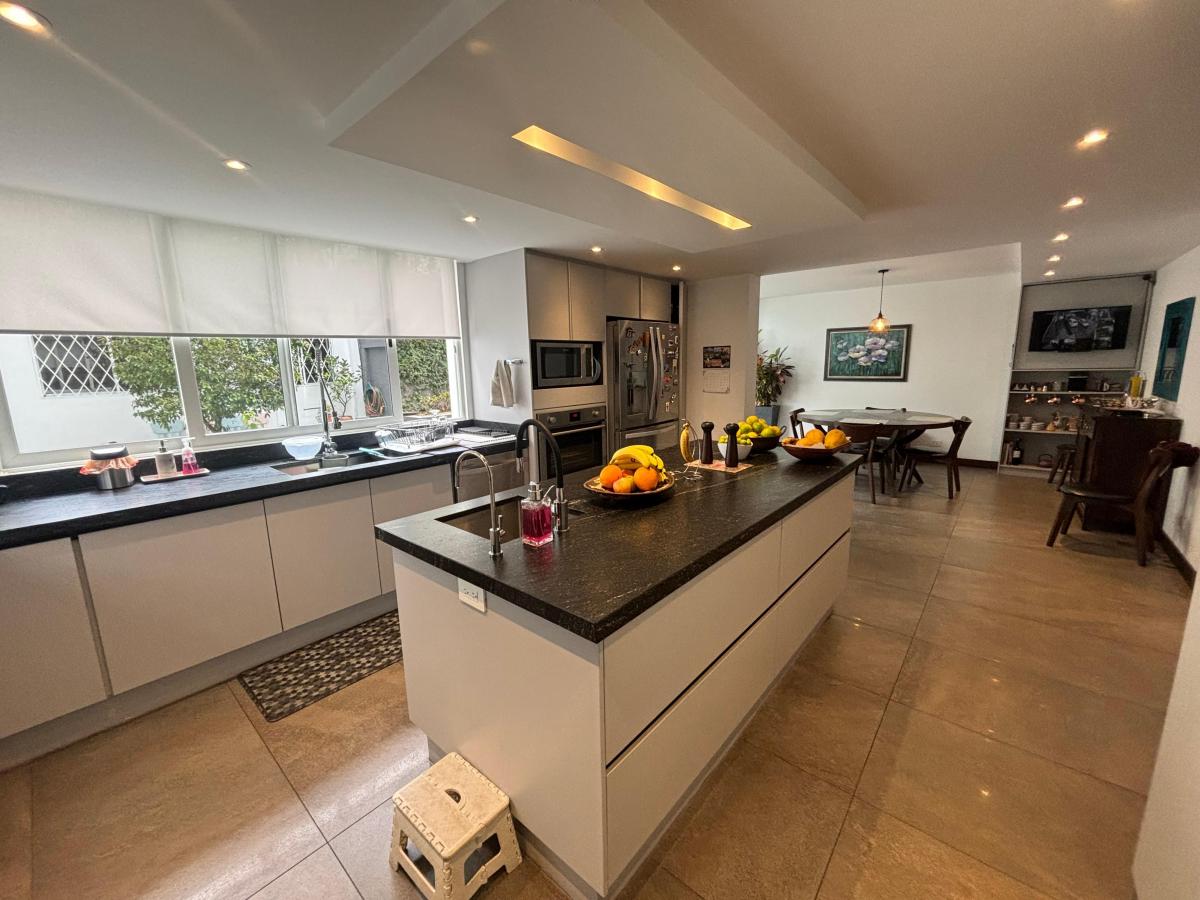 Hermosa Casa Independiente de Venta - Sector Granda Centeno — imagen 9