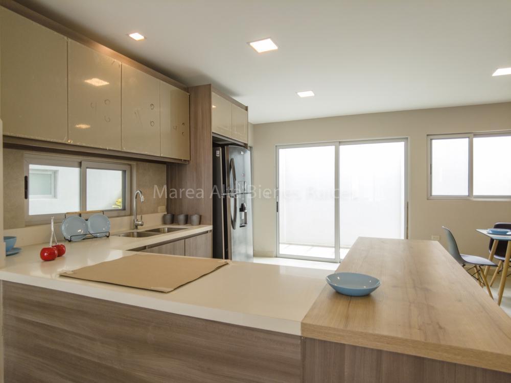 Casa a Pasos de La Playa en Salinas en Venta — imagen 7