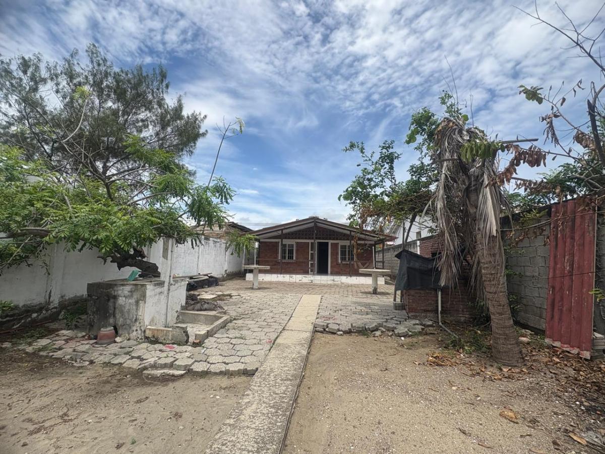 Casa con 3 Recámaras en Venta, 1080 m² de Terreno en Sur de Playas, con Salida Al Mar, Guayas — imagen 8