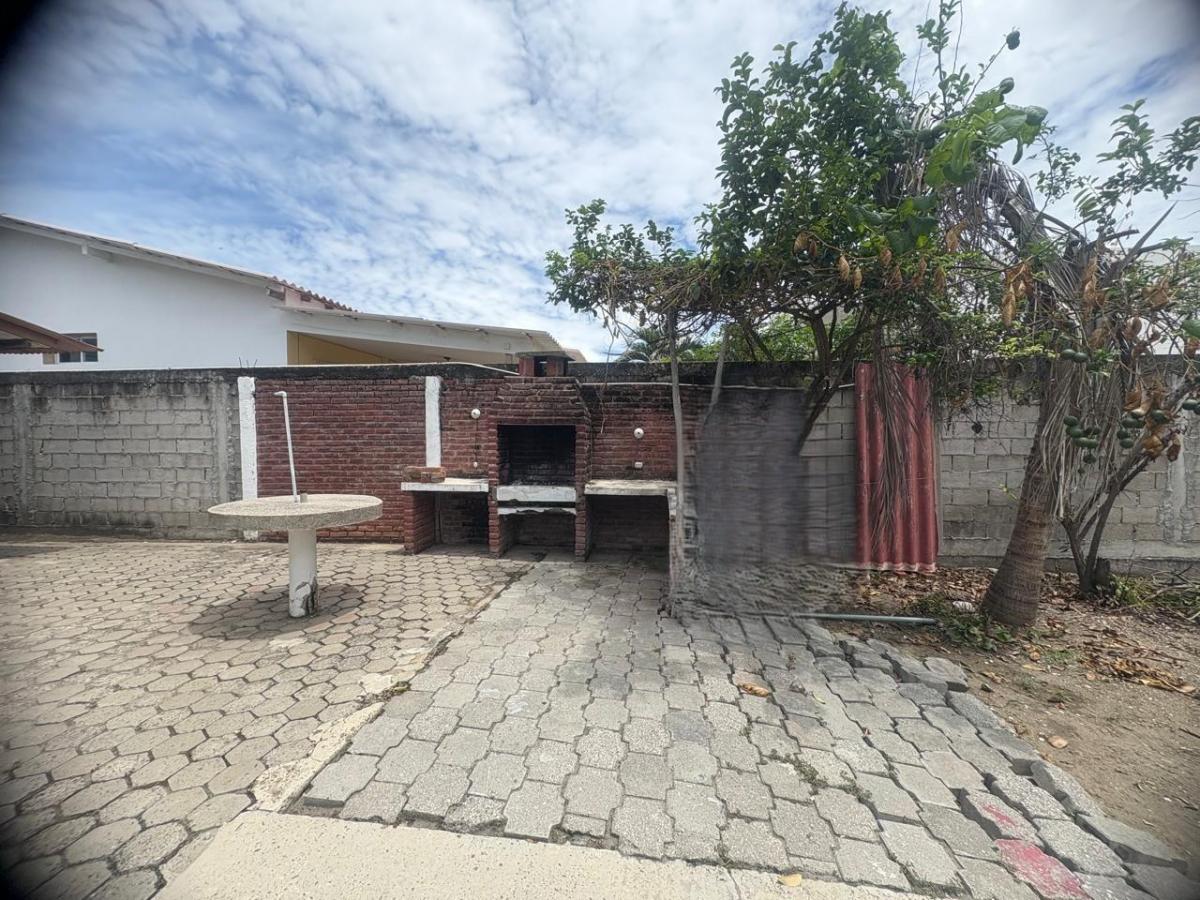 Casa con 3 Recámaras en Venta, 1080 m² de Terreno en Sur de Playas, con Salida Al Mar, Guayas — imagen 6