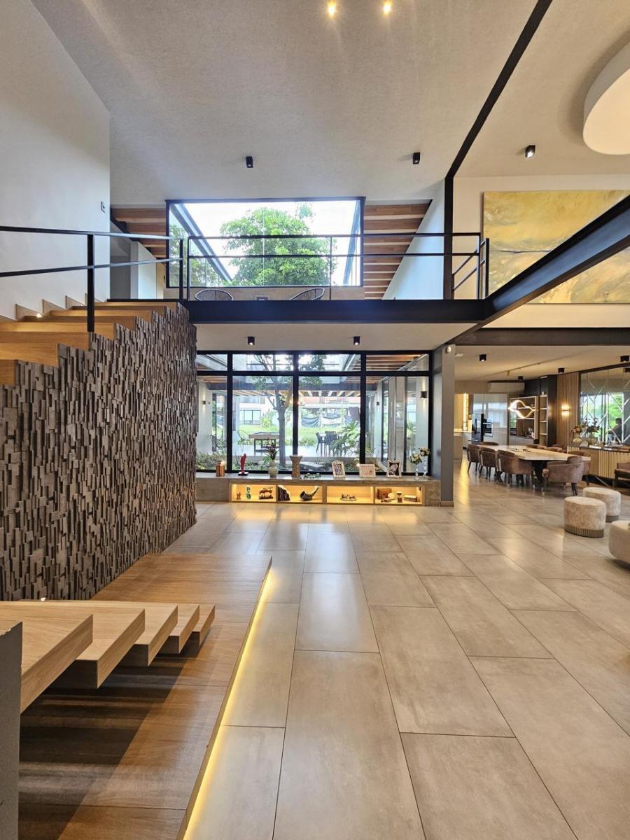 Hermosa Casa en Venta con Vista Al Lago en Isla Mocolí, Guayas — imagen 10