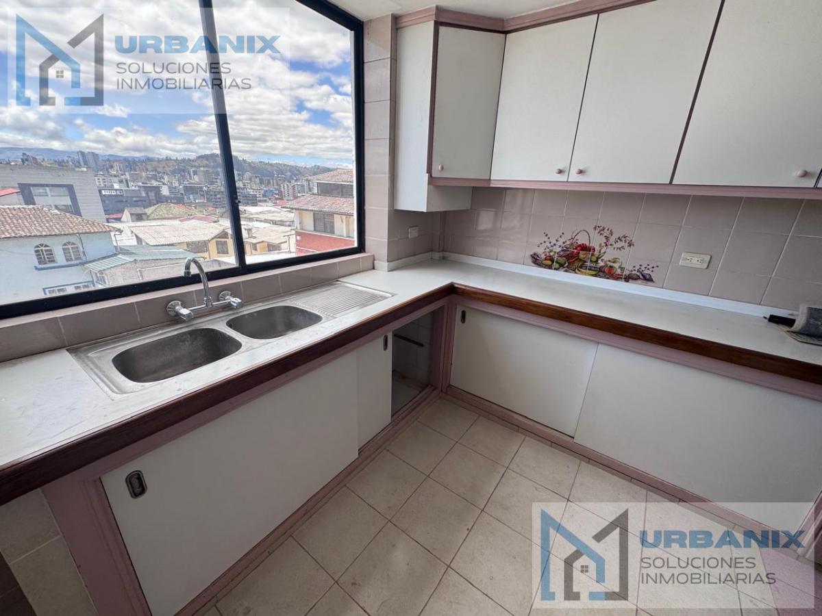 Venta Local Comercial + Departamento de 2 Dorm.. Provincia de Pichincha — imagen 3
