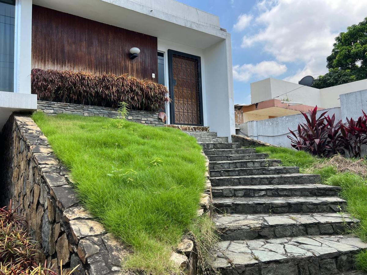 Venta de Casa Urdesa Central Oportunidad, Guayas — imagen 8