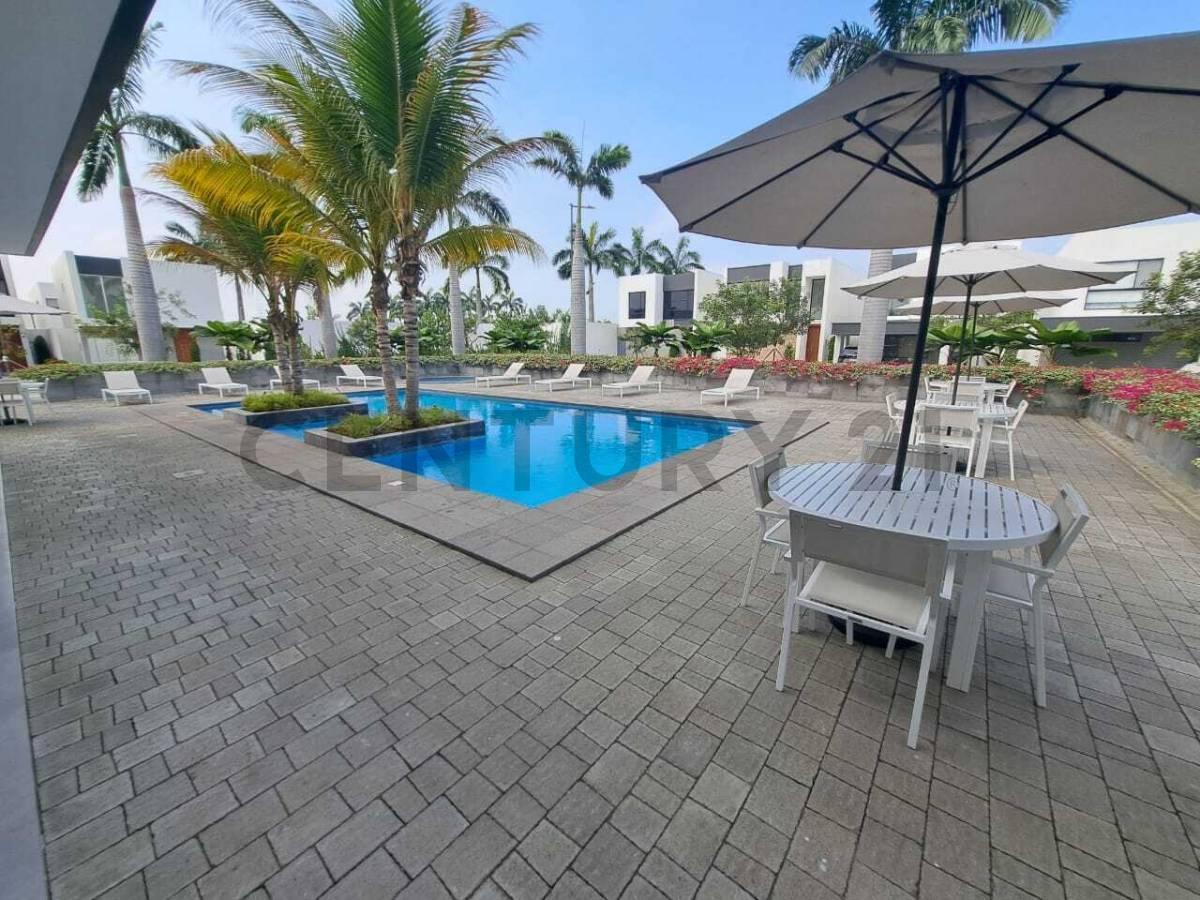 Casa en Venta en Urbanización La Costa, Etapa Costa Azul, Guayas — imagen 5